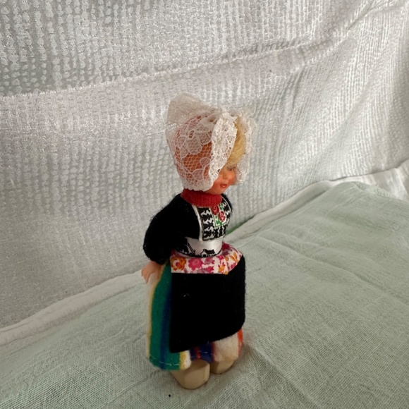 New Holland, The Netherlands, Dutch souvenir Doll - Picture 2 of 5